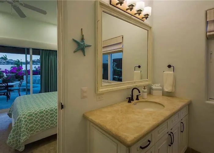 Saltwater Pool Private Villa With Ocean Views And Resort Access Villa *